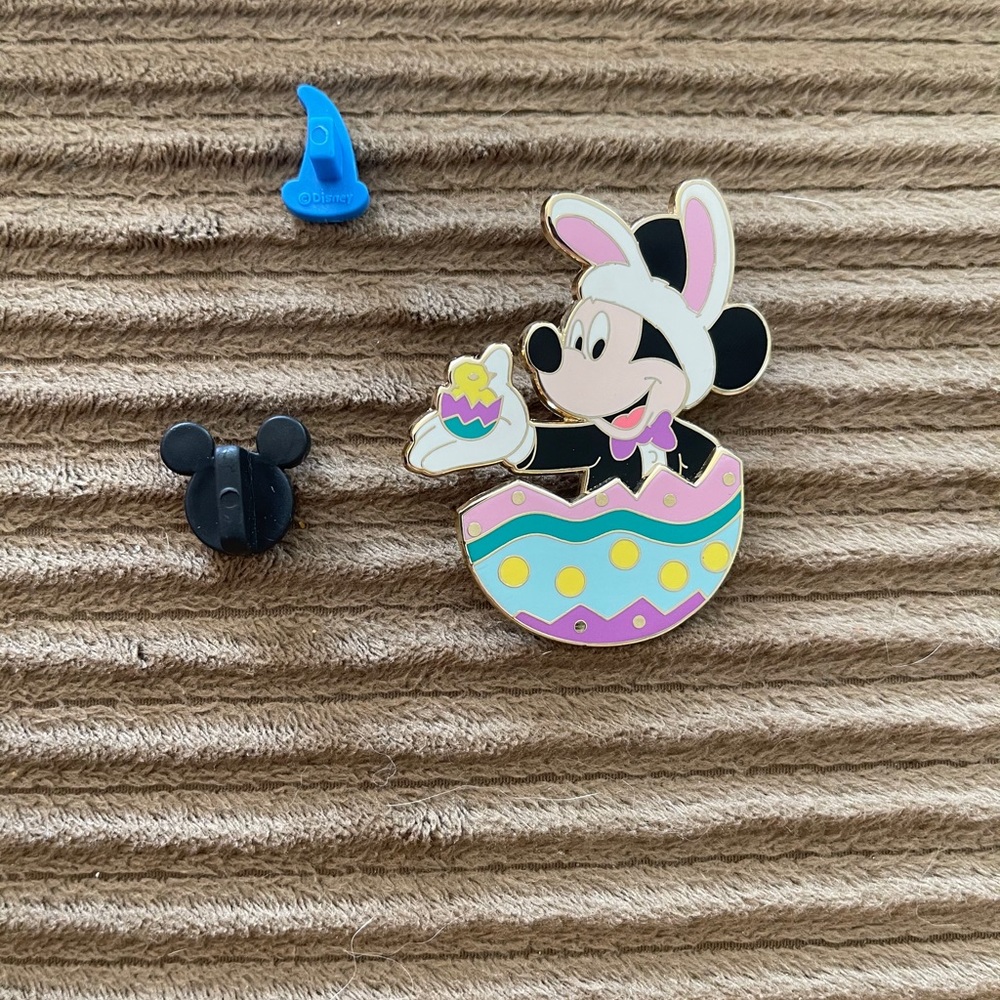Easter Mickey Disney pin